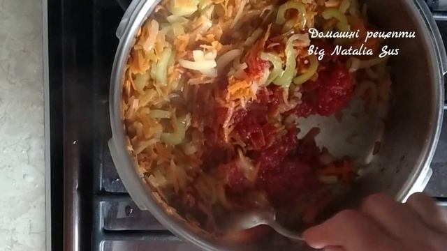 Пироги с вишней и изюмом