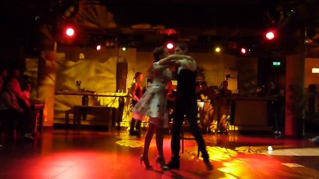 Свадебный танец (bachata) смотреть онлайн