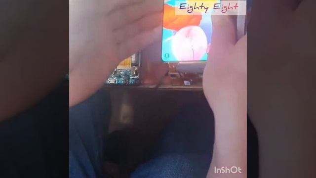 Ремонт.Переклейка шлейфа дисплея Samsung A51 смотреть онлайн