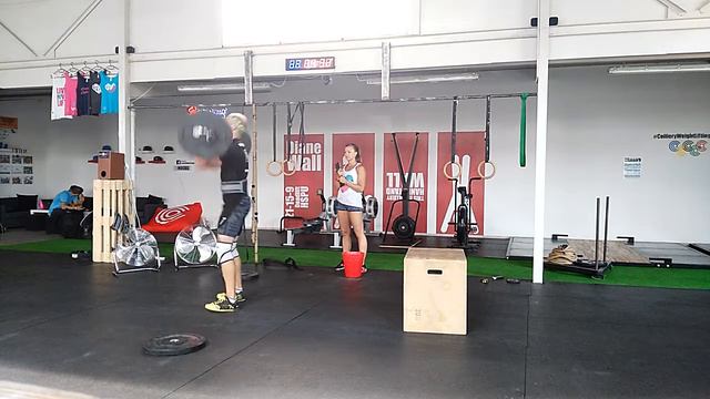 Slovak Throwdown WOD1 - Lukas Kana 86reps (75 reps. 7:29) смотреть онлайн