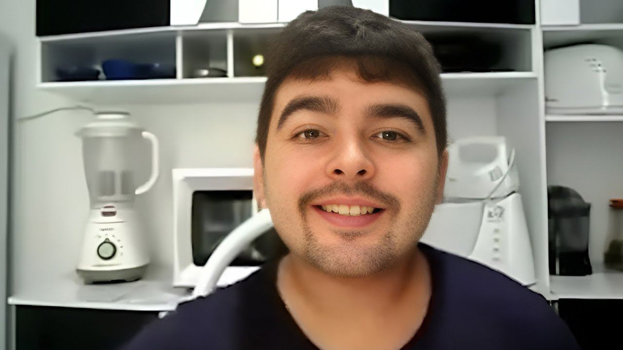 Стрей Осуждает №104 Балуются С Нейросетями смотреть онлайн