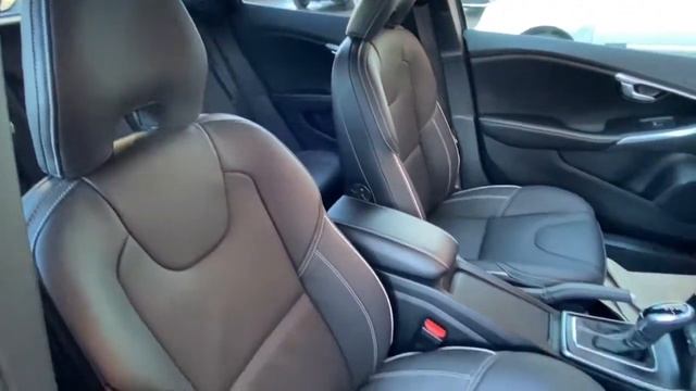 2018 Volvo V40 T3 R-Design Pro Gear Tronic смотреть онлайн