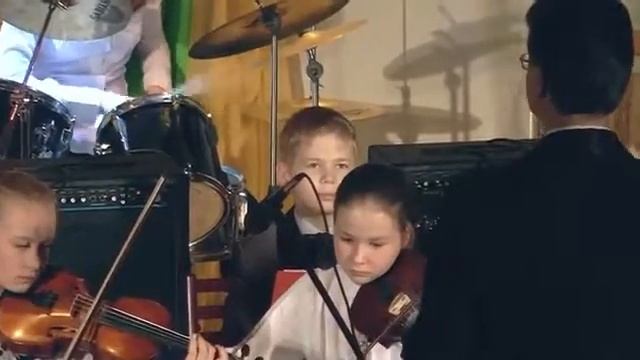 "Под небом Парижа" Ю.Жиро смотреть онлайн