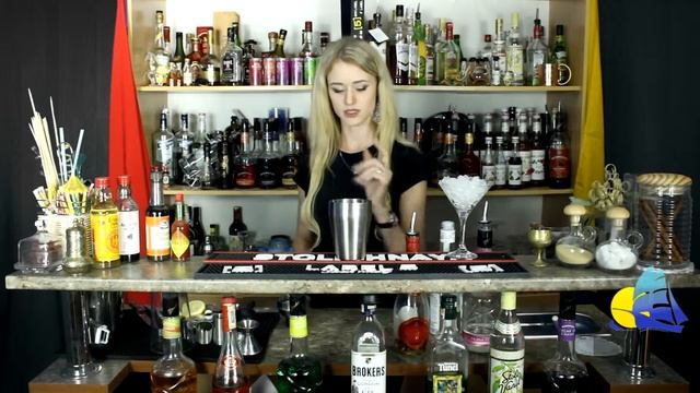 Bartender: В постели / In bed смотреть онлайн