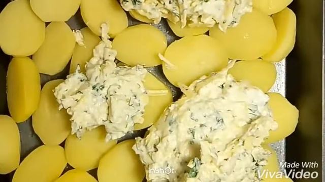 ОЧЕНЬ ВКУСНО！ДЕТКИ ДИГУСТИРУЮТ Картошку под сырно-сметанным соусом！????? смотреть онлайн