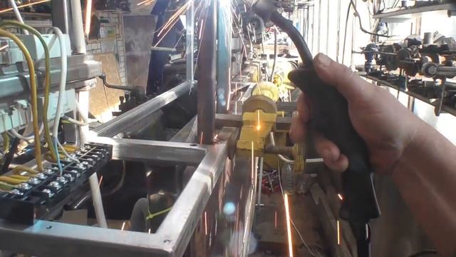 Когда надо, но нечем. Сварка содой. Сода, вместо углекислого газа. смотреть онлайн