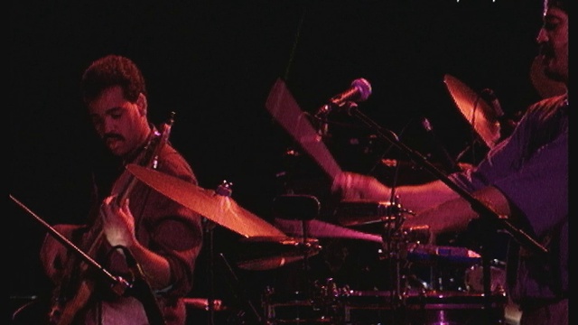 Mongo Santamaria - Jazz à Vienne 1991 - LIVE смотреть онлайн