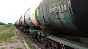 Тепловоз 2ТЭ10В-4806 с грузовым поездом