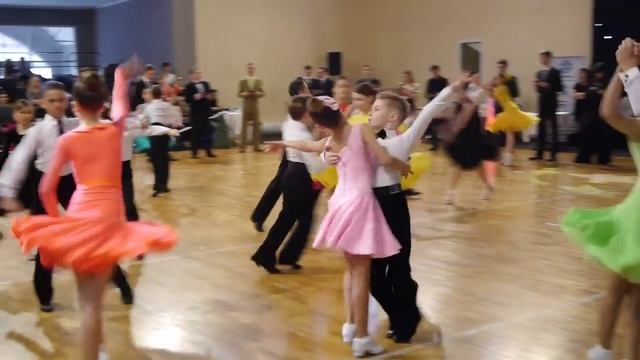 Первые турниры - Ukrainian open cup 2016 и Парад надежд 2016 - Ваня Зазыбов и Настя Форнальчук смотреть онлайн