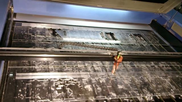 Лазерная резка пластика смотреть онлайн