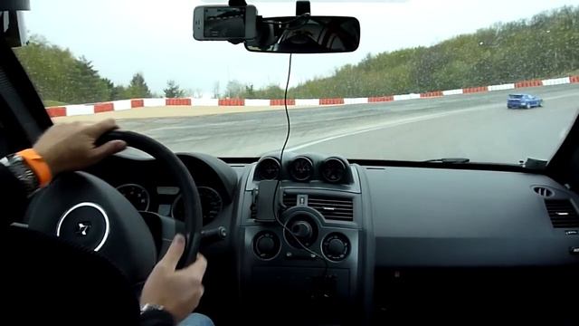 R26R53 chasing R8 GT dijon-prenois avec pole-passion смотреть онлайн