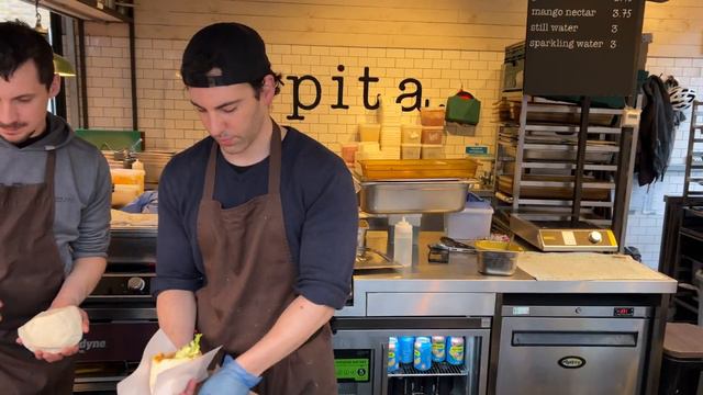 Экскурсия по лондонскому рынку Боро, Лондонская уличная еда на знаменитом Лондонском рынке смотреть онлайн