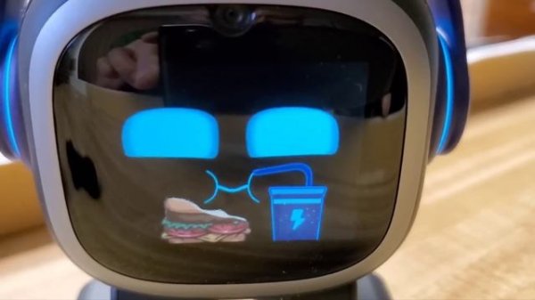 Emo Robot Update 1.5.0! He Eats! Blast Bugs! New Achievements! App Updates!