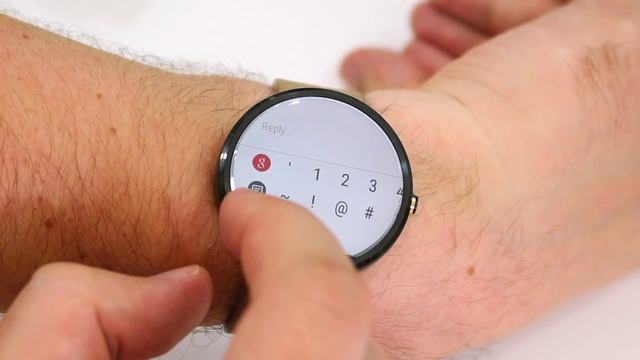 Messages for Android Wear: Hands On with a fiddly onscreen keyboard смотреть онлайн