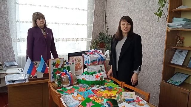 Краснолучская школа № 2 приняла участие в акции "Письмо солдату" смотреть онлайн