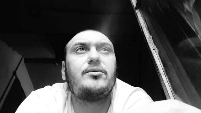 Когда они уходят в тишину...
Стихи Е. Короблева.
#поэзия #актёрычитаютстихи #стихотворенье #стихи