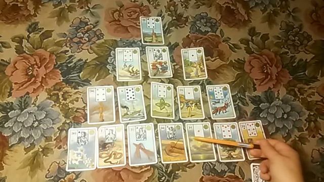 Расклад наситуацию "ПИРАМИДА" на картах Ленорман смотреть онлайн