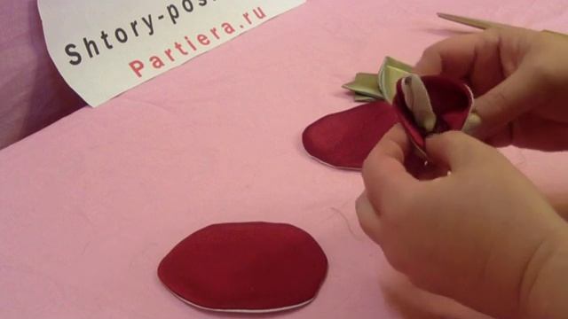 Рукоделие, цветы "Розы" элементы текстильного декора в технике оригами из ткани. смотреть онлайн