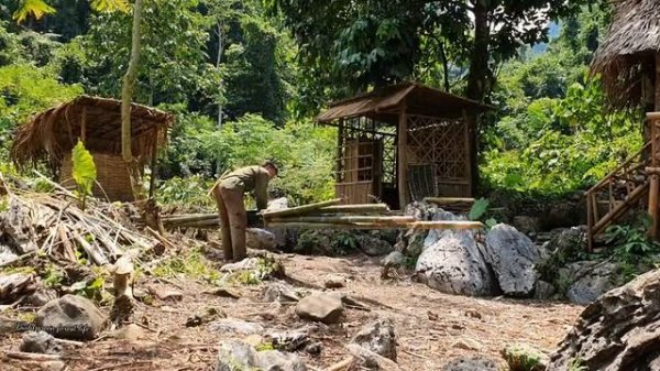 60 days of building a new life, building a pig house, gardening, harvesting bamboo shoots. Ep 25