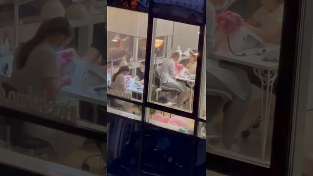 Как делают маникюр в Офисных центрах смотреть онлайн