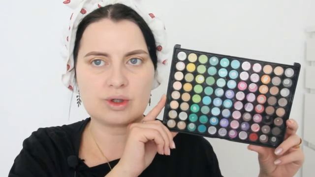 БОЛТАЮ И КРАШУСЬ СТАРОЙ КОСМЕТИКОЙ КОТОРОЙ 7 ЛЕТ? смотреть онлайн