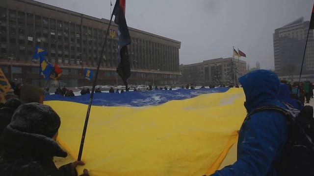В Запорожье прошел флешмоб в честь Дня Соборности Украины смотреть онлайн