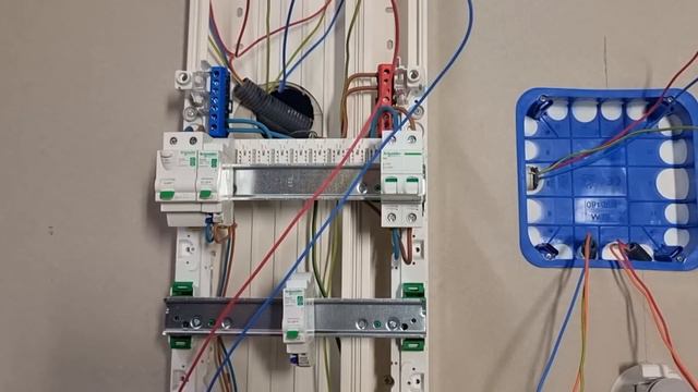 Interrupteur Simple Allumage Et Norme Circuit Lumière Tout Savoir