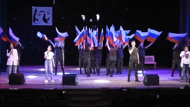 «Кто, если не мы»(cover) Флешмоб с флагами. Театр «Паяц», руководитель и режиссёр Ляйля Воронова. смотреть онлайн