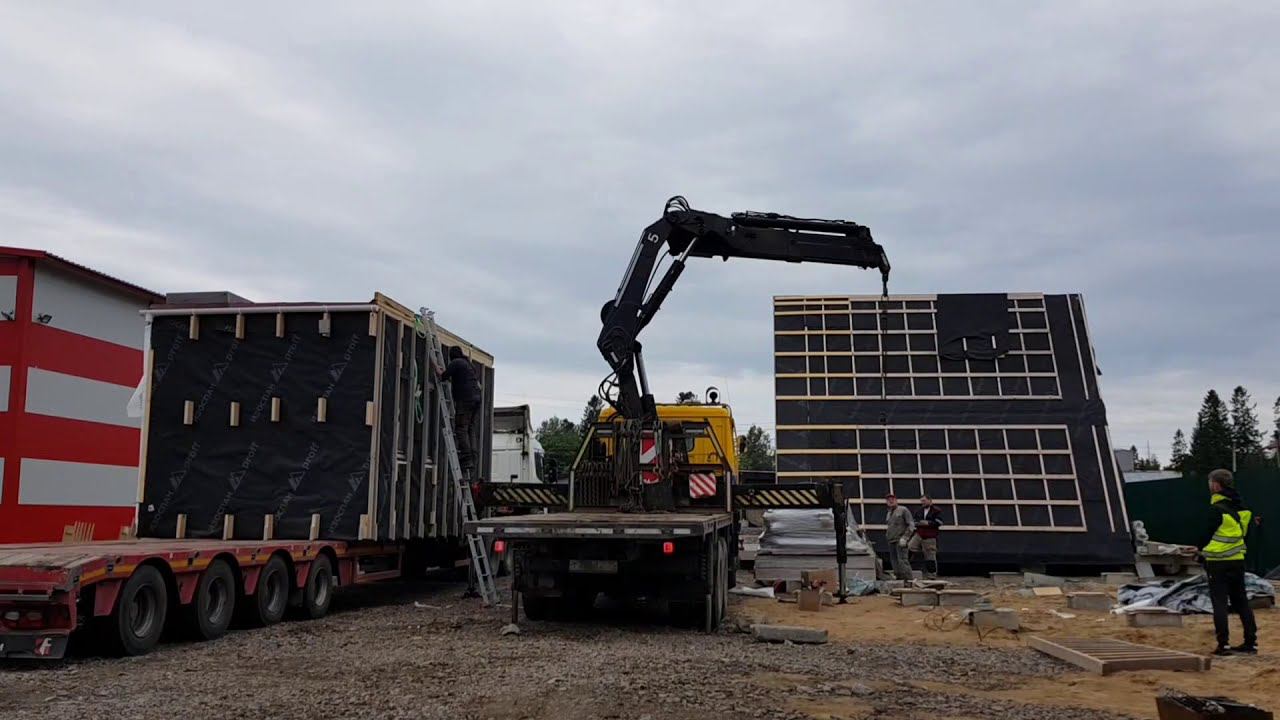 Грузим модульный растущий дом и сауну на тралы.Манипулятор Хиаб.Санкт-Петербург смотреть онлайн
