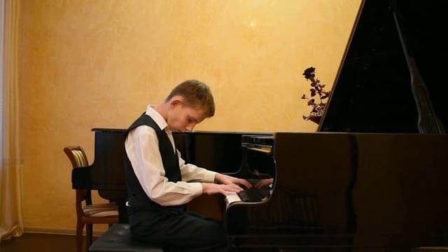 Д.Кабалевский "Скерцо" , Ф.Мендельсон "Песня без слов" E-dur смотреть онлайн