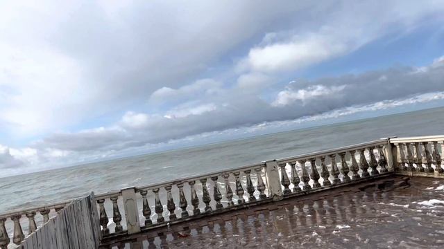 БИЗНЕС У МОРЯ.ЛОО ,ГОРНЫЙ ВОЗДУХ. смотреть онлайн
