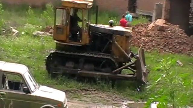трактор т 130 ломает котельную смотреть онлайн