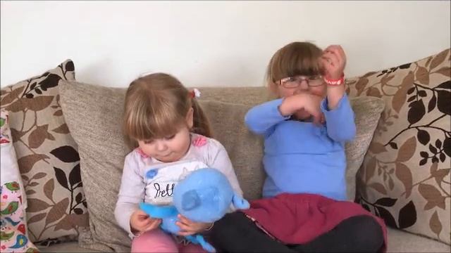 What my girls thought of their Talking Messy Monster смотреть онлайн