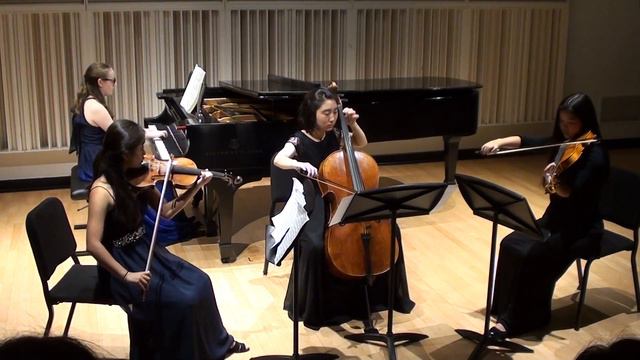 Piano Quartet in E-flat, Op. 16, I. Grave - Allegro ma non troppo, by Ludwig Van Beethoven смотреть онлайн