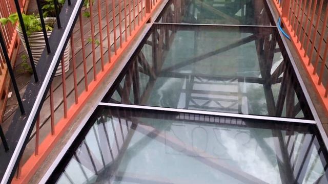 ?Стеклянный мост одной из длинных рек Абхазии|The glass bridge of one of the long rivers in Abkhazi смотреть онлайн