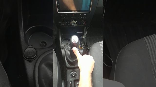 ПЕРЕКЛЮЧЕНИЕ ПЕРЕДАЧ НА МЕХАНИЧЕСКОЙ КОРОБКИ ПЕРЕДАЧ РЕНО ЛОГАН ? МКПП смотреть онлайн