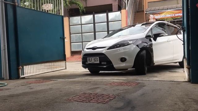 Ford fiesta mk7 Medium HKS Muffler смотреть онлайн