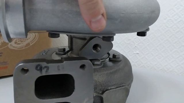 Турбокомпрессор Рено Премиум Керакс 315429 BORGWARNER