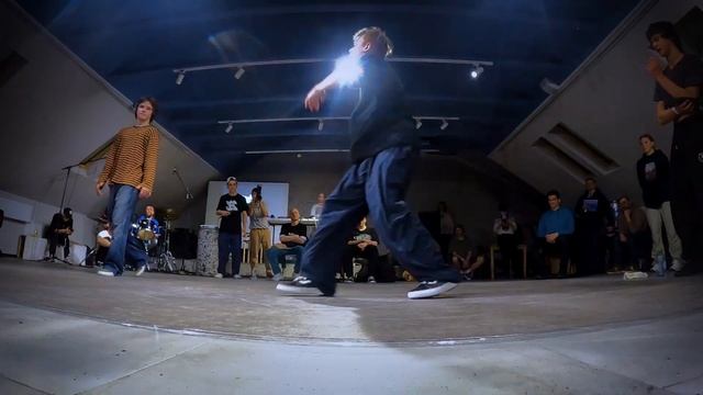 EnterTheCypher /11.03.2023/ Breaking PRO 2x2 [Final] Avrora Bboys vs Avrora смотреть онлайн