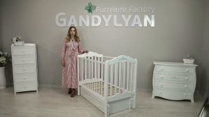 Обзор детской кроватки с маятником Гандылян
