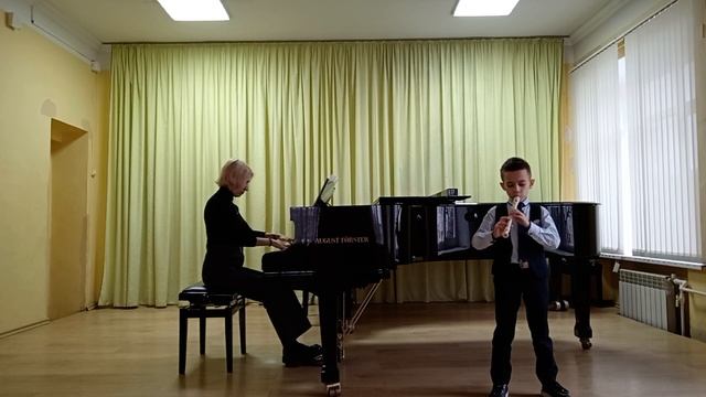 Г. Асанов. Люлли "Менуэт", Бетховен "Сурок" смотреть онлайн