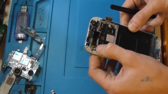 Наедалово! Алик прислал брак. Samsung S4 Замена дисплейного модуля. смотреть онлайн