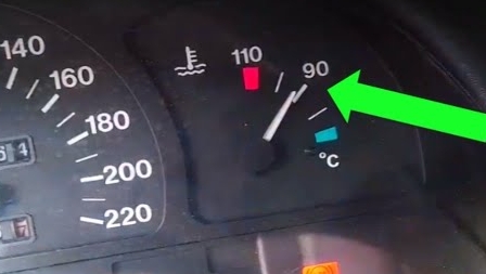 Почему может перегреваеться двигатель Опель Вектра а 1.6
