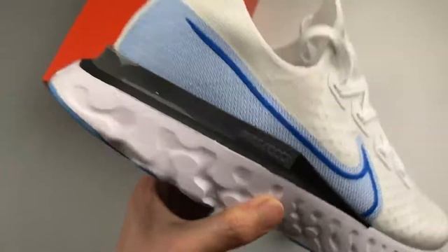 Nike React Infinity Run Flyknit True White смотреть онлайн