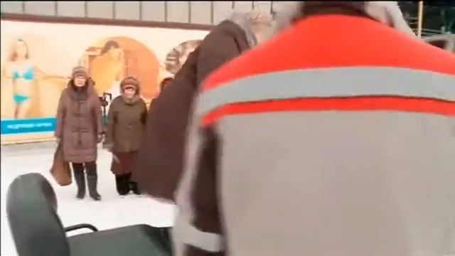 Мастер-класс на снегоходах для пенсионеров смотреть онлайн