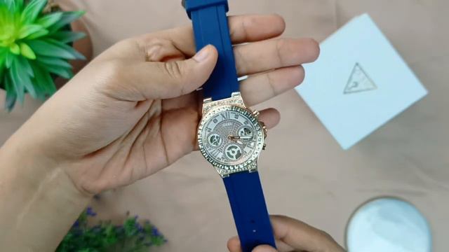 Guess White Dial Blue Rubber, Case Rose Gold