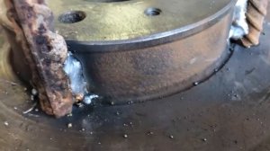 Что можно сделать из тормозного диска и арматуры?