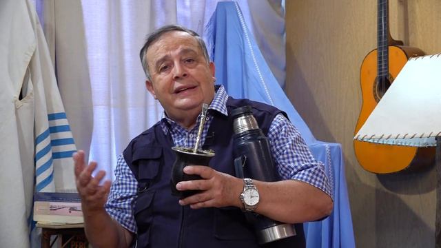 ENTRE MATES Y GUITARRAS PROGRAMA 507 - 4 DE MARZO DE 2023 смотреть онлайн