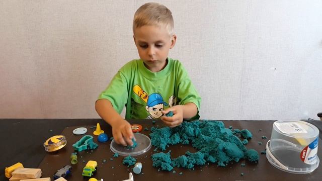 Кинетический песок из FixPrice смотреть онлайн