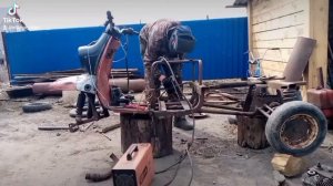 Муравей с двигателем от мотоблока и вариатором☝️??